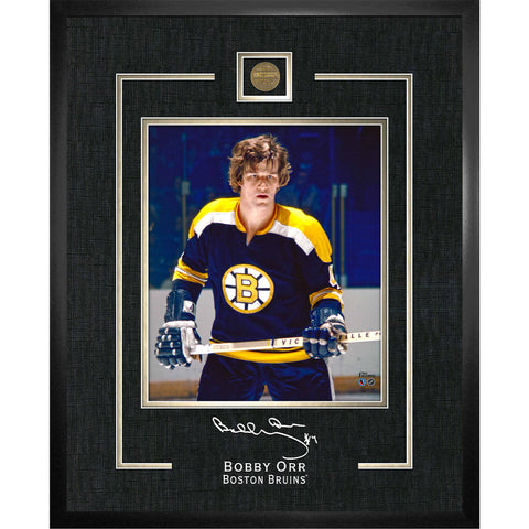 BOBBY ORR BOSTON BRUINS FRAMED REPLICA SIGN - 16X20