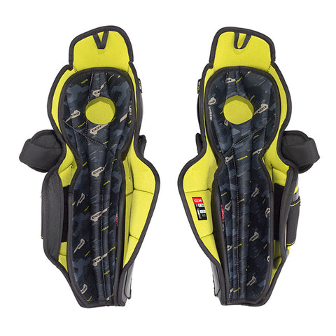 CCM TACKS AS 580 JUNIOR SHIN PADS
